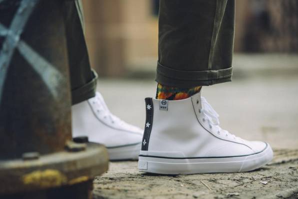 帆布鞋也能穿出女王风范,帆布鞋也能穿出高级感