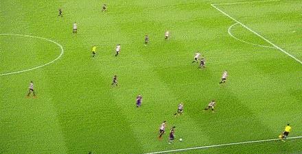 梅西教小学生足球基本功训练,梅西新手入门教学