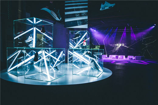 adidasflagship探店,adidasnmd红