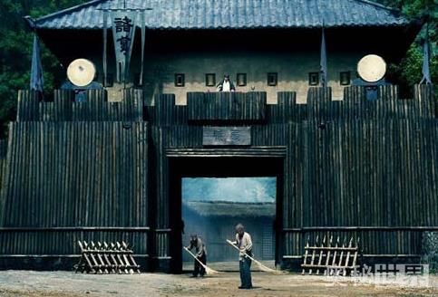 空城计的故事三种解读,歇后语孔明空城计