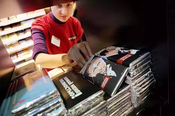 普京介绍产品视频 (普京俄罗斯商品)