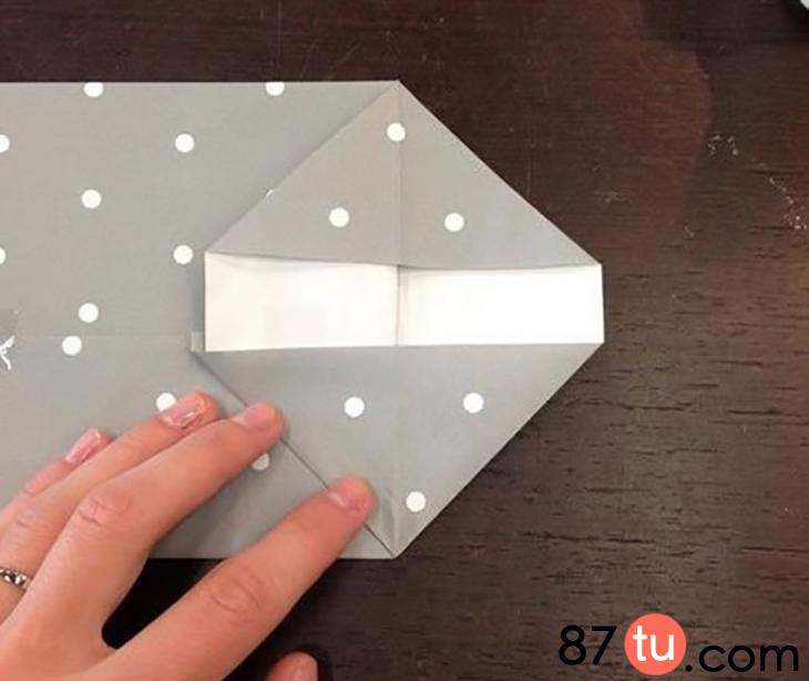 礼品袋的折纸方法简单又实用,礼品袋折纸教程正方纸