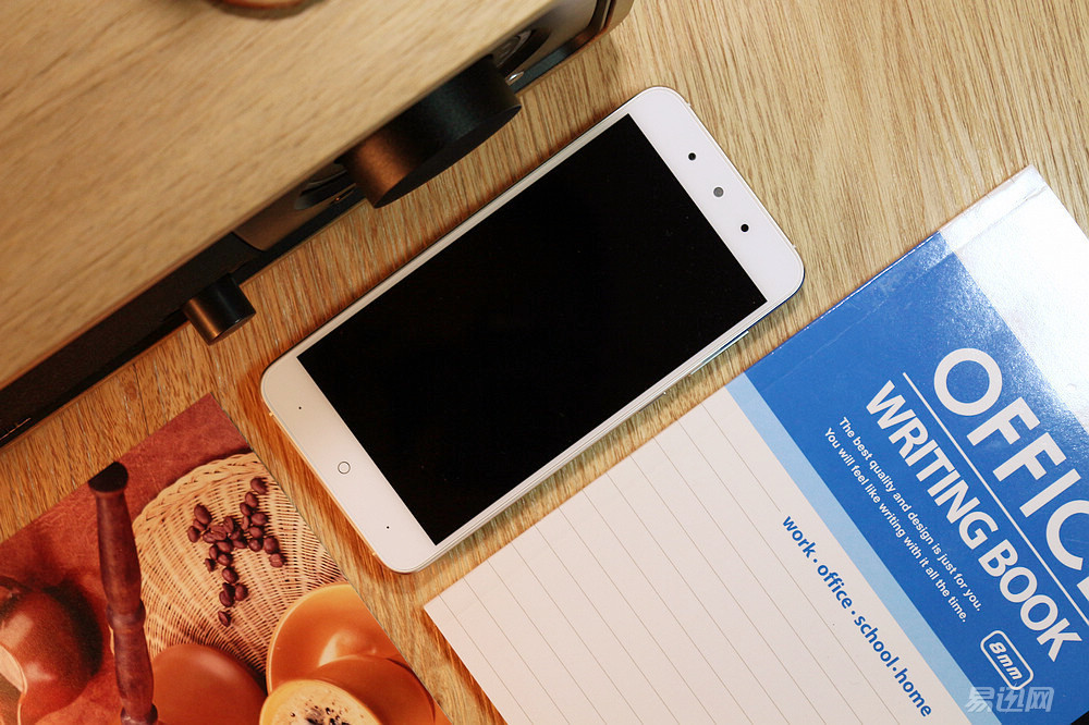 360手机f4标准版和高配版区别,360手机f4价格