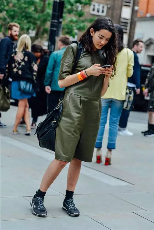 送给男朋友的运动鞋,送男朋友一双运动鞋好吗