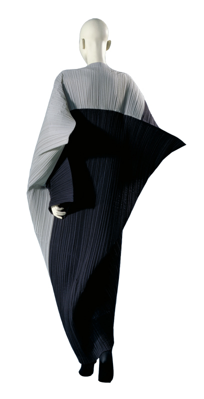 野火不尽，春风又生｜日本设计师三宅一生