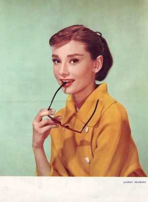 赫本和梦露谁才是你心目中的女神,凭啥让赫本和梦露都如此迷恋