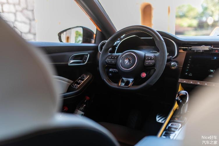 名爵mg6pro试驾,全新名爵mg6手动挡试驾视频