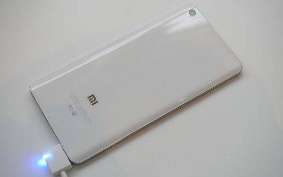 魅族外观吐槽,魅族后盖不平