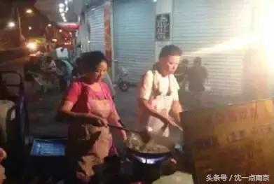 南京小吃一条街哪里最好吃,南京甜品小吃一条街