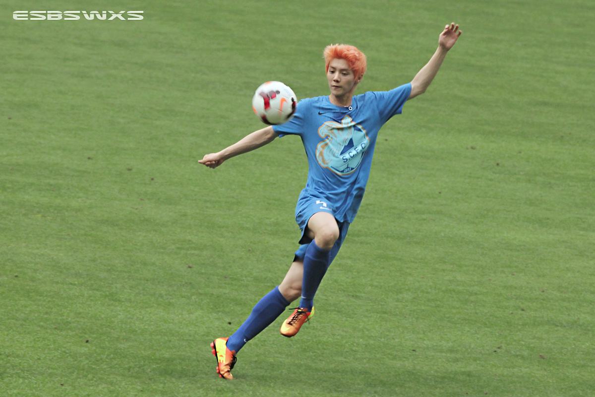 鹿晗足球小将,鹿晗谈其与足球的故事