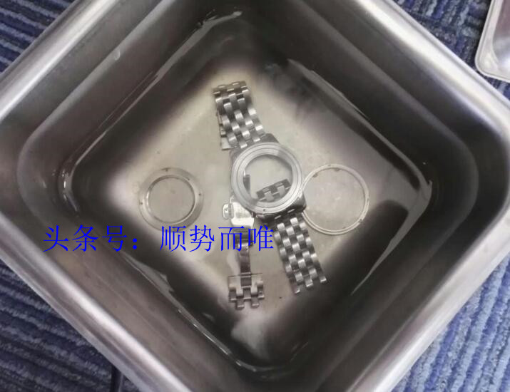 沈阳修表师傅：美度表冠锈断维修案例告诉你为啥别单独换把头