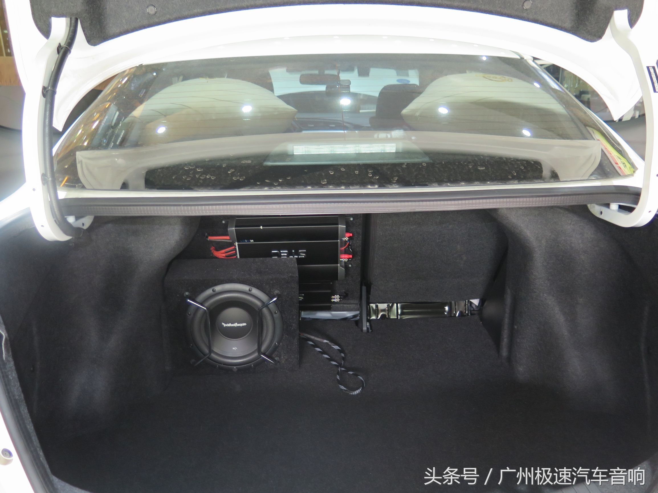 日产蓝鸟潮音版音响效果,日产蓝鸟沉浸式体验