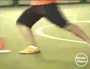 五人足球花式过人集锦,足球野球场实用的过人技巧