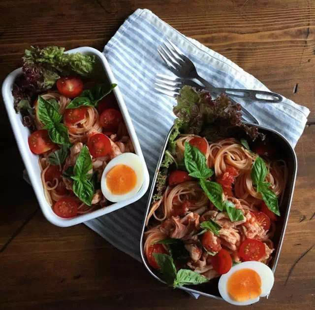 日本上班族最爱的便当，西方人竟然这么吃！