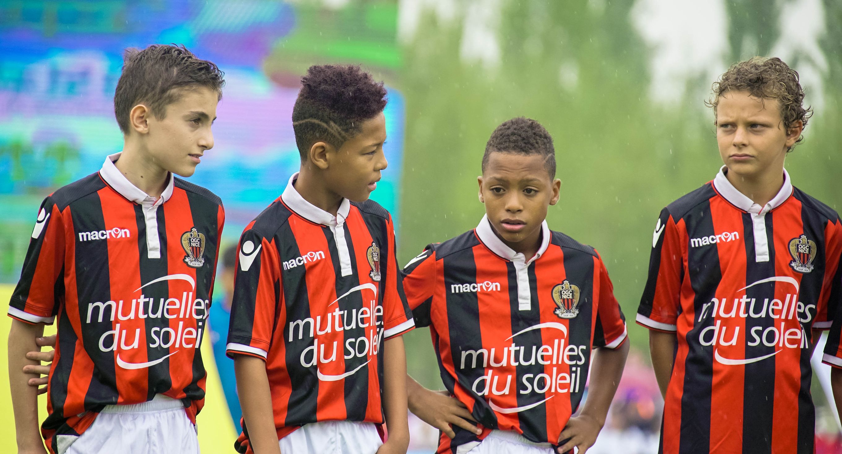 国际球星罗纳尔迪尼奥出席中国包头市足球节助力包头足球腾飞