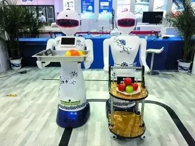 能画画的智能机器人,会钓鱼的机器人