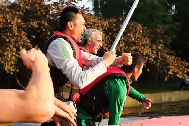 海外拉练日记(二):自制皮划艇大赛high翻全队附海量图集