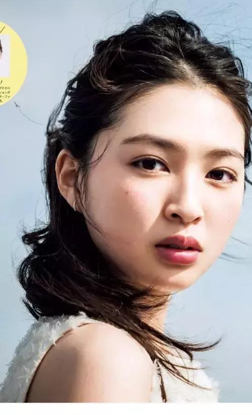 水光妆vs哑光妆,日系护肤pk韩系护肤