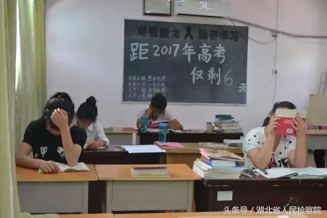 十五名艾滋病学生读大学,艾滋病15名学生考上大学