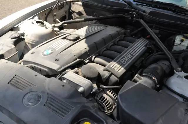 宝马z4启动时异响,宝马z4哒哒哒异响怎么解决