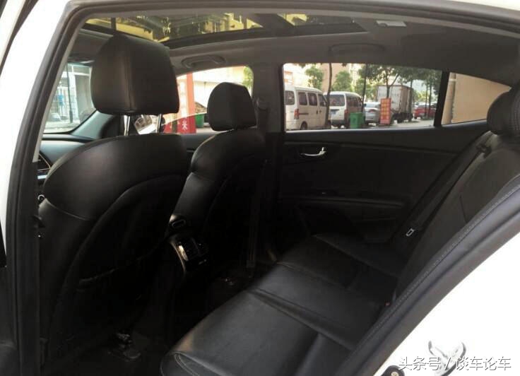 东风起亚k4顶配,3万落地起亚k4