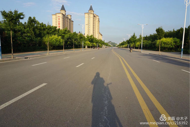 一花一叶总关情，一辆单车游古城，美哉正定！