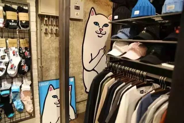 七夕福利|你穿这么潮,就来Supreme逛逛吧