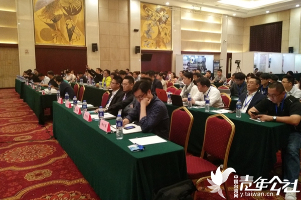 鍙版咕闈掑勾鍙屽垱鍩哄湴,涓ゅ哺闈掑勾鍒涘