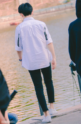 易烊千玺代言的单品,杨幂易烊千玺时尚单品