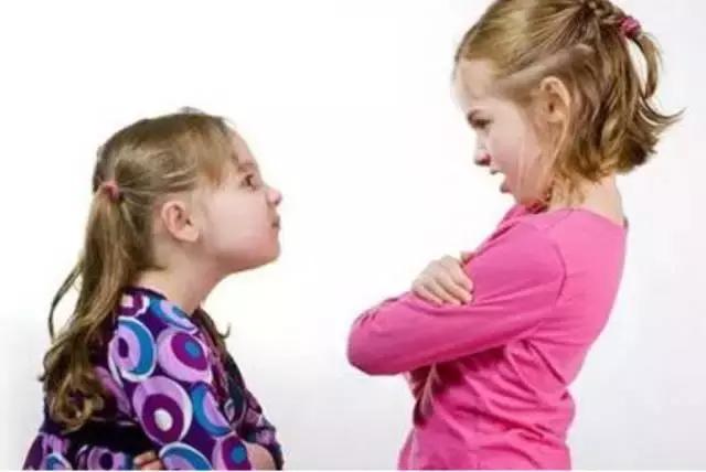 孩子打人怎么去正确引导,孩子打人怎么教