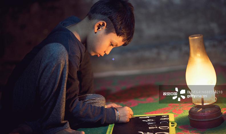 一起求职｜大学生必读出身能占成功多大因素？（知乎点赞过万）