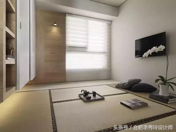 把阳台改成小卧室榻榻米,房子不大但能容得下一家老小