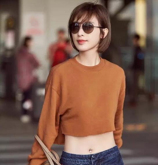 别人涂口红好看自己涂不好看,别人涂口红随便都好看