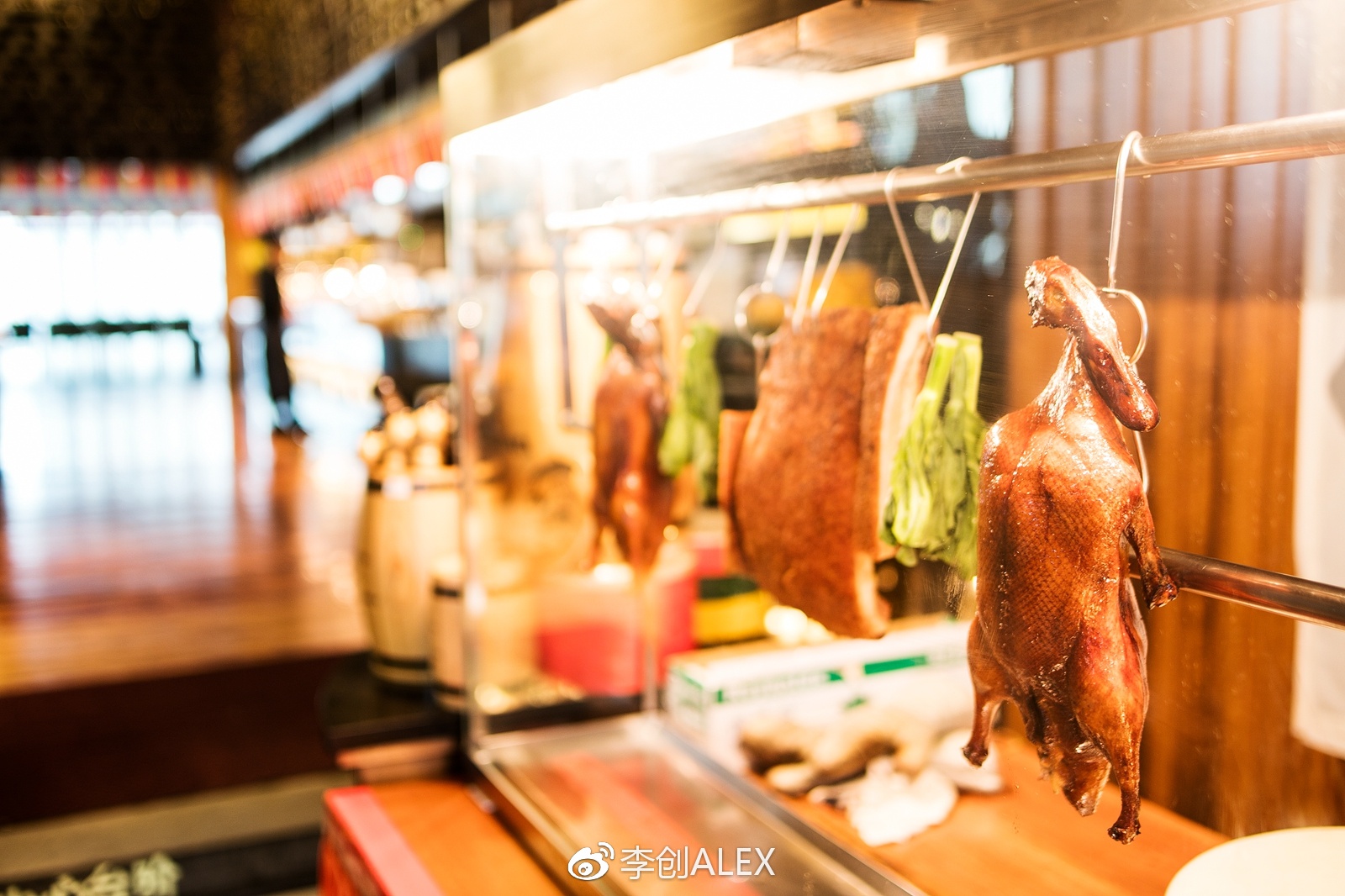 在自己的城市住酒店叫什么,在自己城市里的酒店度假