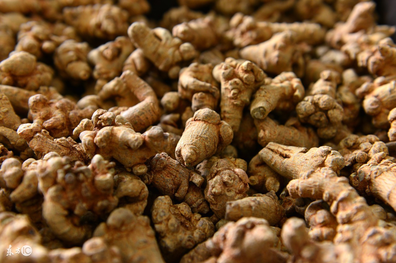 长期吃三七粉和丹参粉会上火吗,三七粉和天麻粉一起吃会上火吗