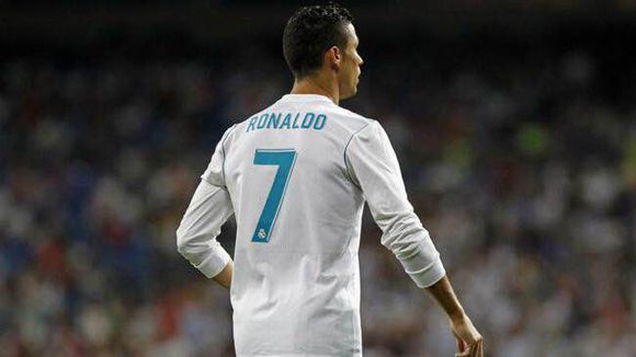 c罗的巅峰期和梅西谁更强,c罗欧洲杯夺冠个人纪录