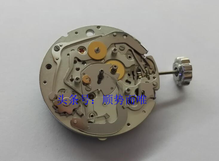 沈阳修表师傅分享：天梭T035627A计时机械塑料机芯C01.211揭秘