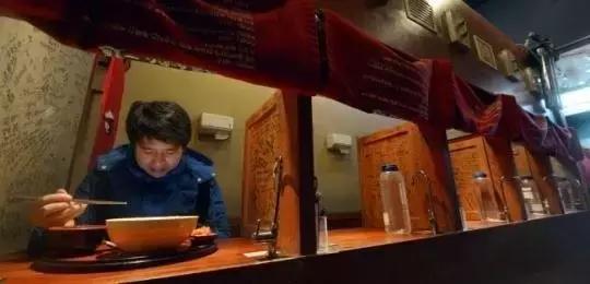 餐饮业赚钱八大绝招,餐饮吸金方法视频教程下载