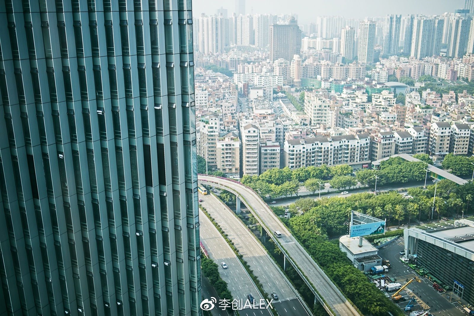 在自己的城市住酒店叫什么,在自己城市里的酒店度假