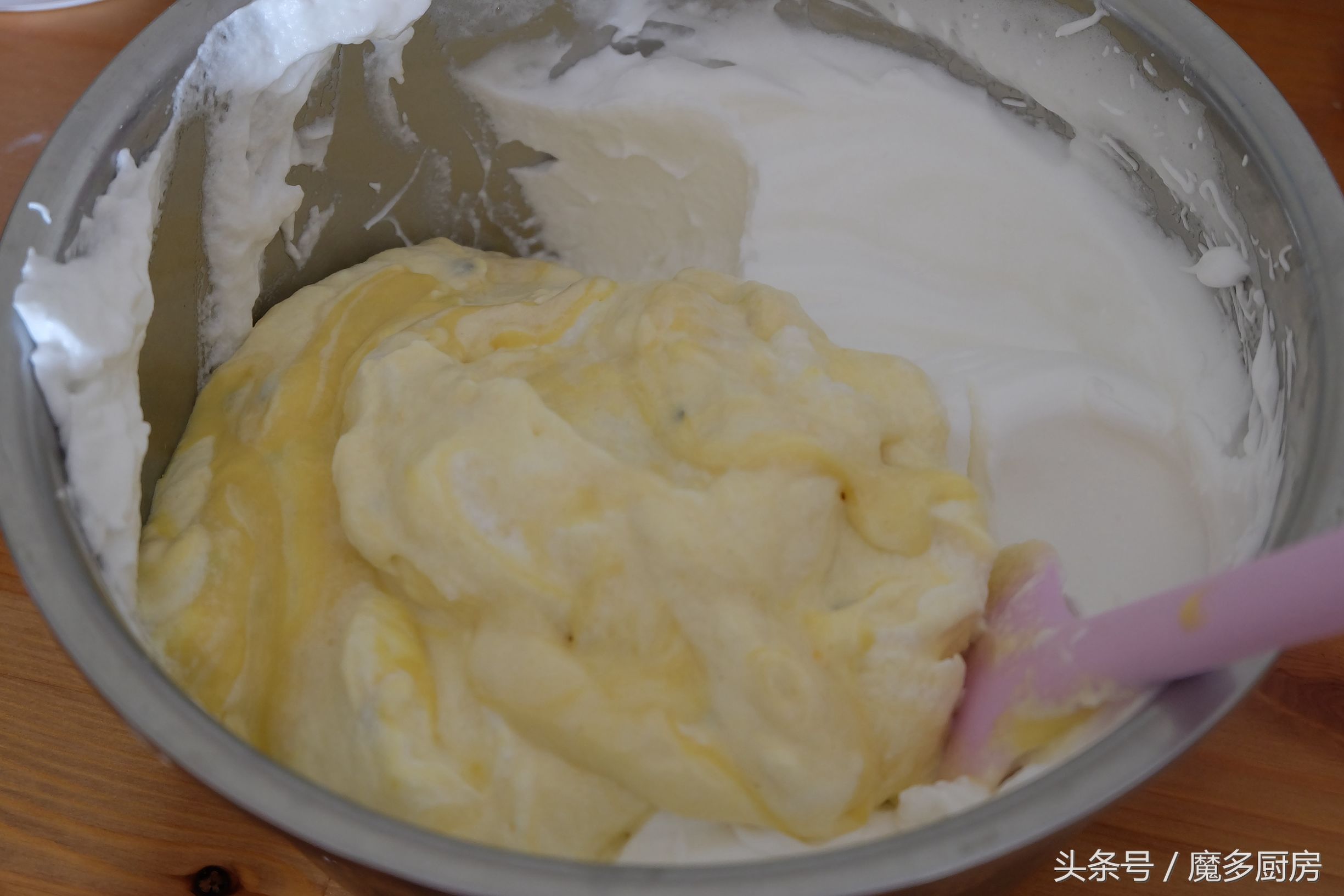 用电饭煲做蛋糕的教程不用蛋糕粉,用电饭煲做蛋糕教程要多少时间