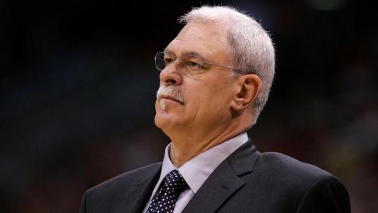 “三角进攻”可以在公牛和湖人成功，为什么在尼克斯不行？