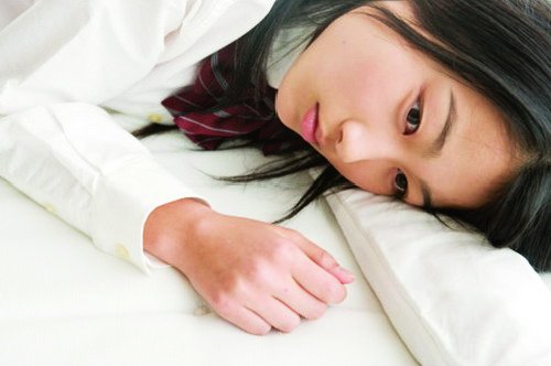 怀孕了见血先兆流产还可以救吗,孕早期流产出鲜血还是褐色血