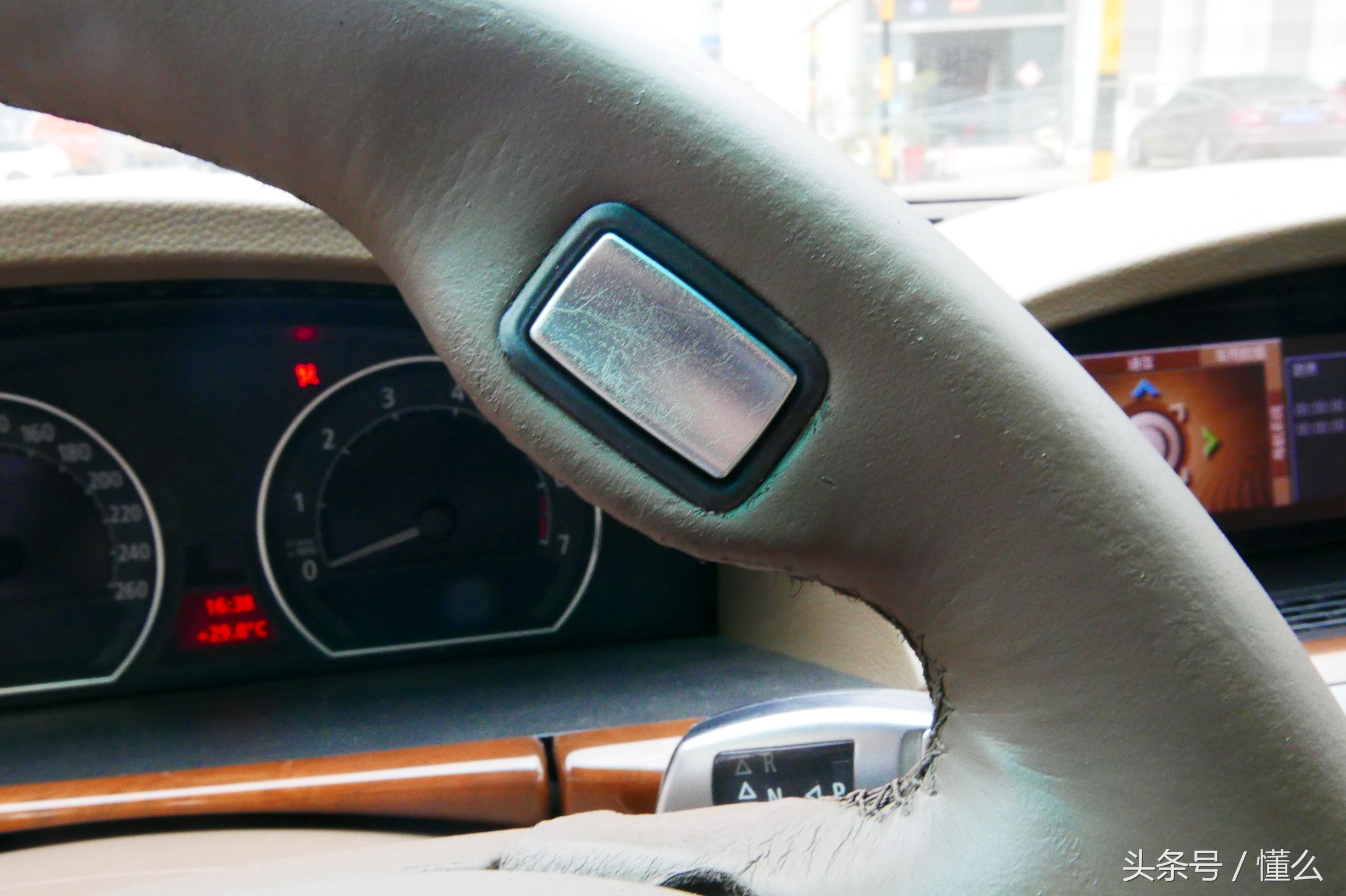 宝马7系m760深蓝色,宝马7系老款e66试驾