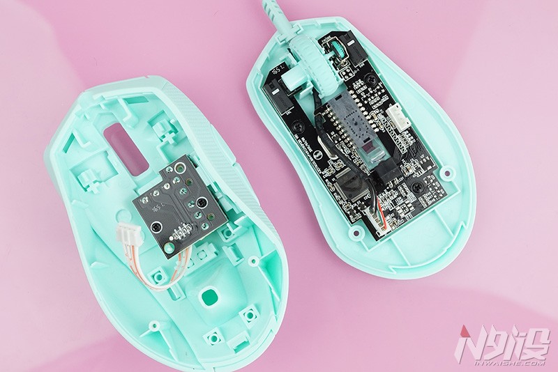 美的不像个游戏鼠标，麦傲尼克斯Castor霜糖红体验