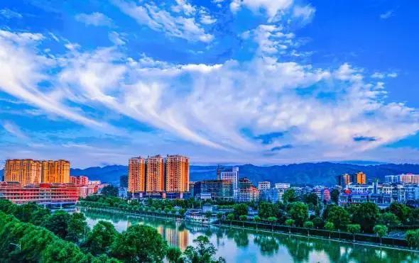 太精辟！一句话形容贵州88区县，看到自己的家乡笑死了！哈哈哈