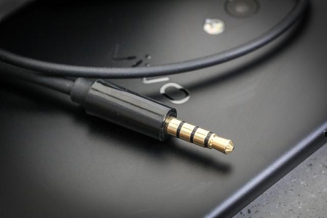 vivo原装xe100耳机,vivoxe1000耳机属于什么级别