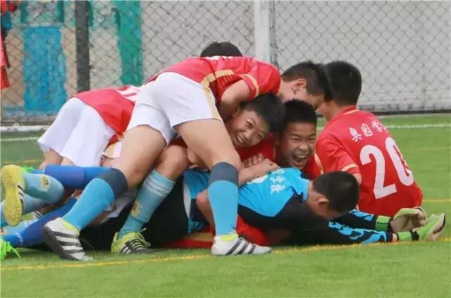 先睹为快,先睹为快校园文化艺术节