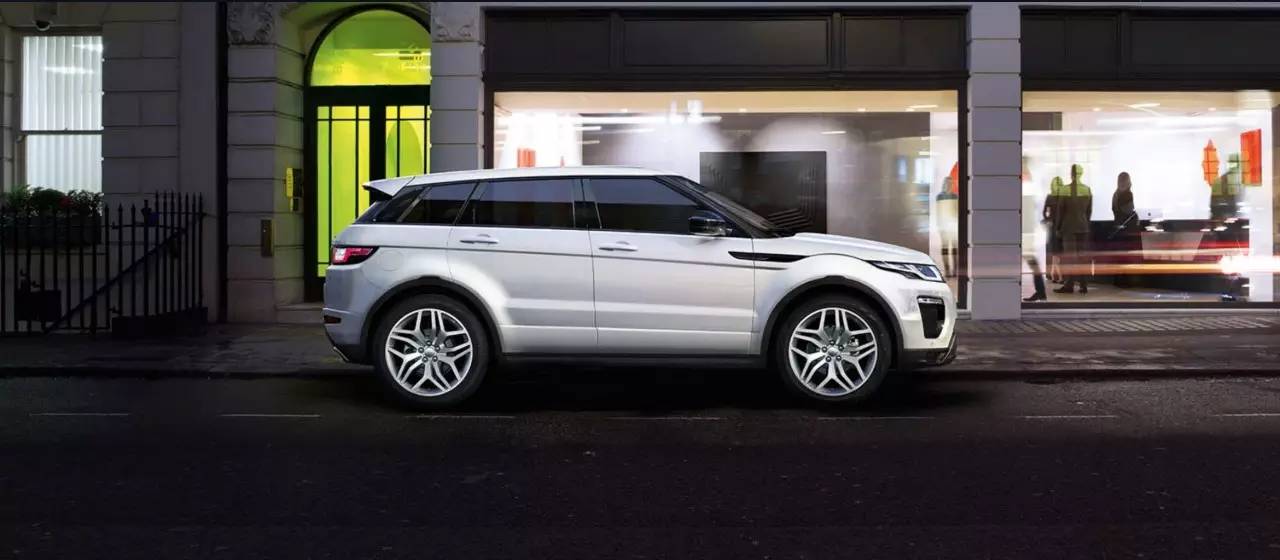 别提什么配置性能操控，俺买车就是为了帅，帅，帅