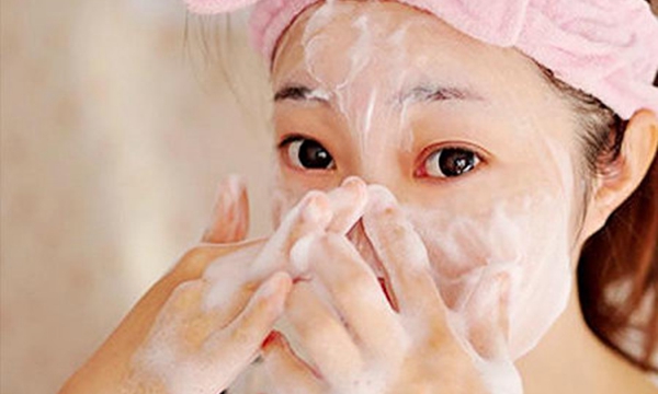 怎样才能有效解决毛孔粗大问题,简单轻松解决毛孔粗大的问题