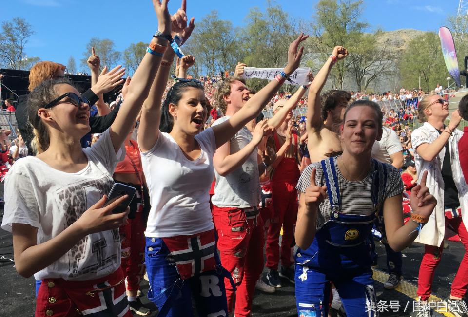 外国学生高考后的狂欢,美国高中生的狂欢